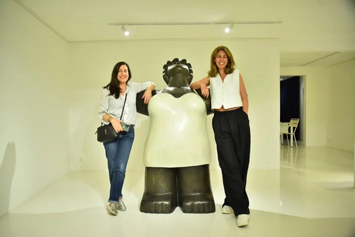 Comme Je L imagine Solo Exhibition at Chaos Art Gallery
